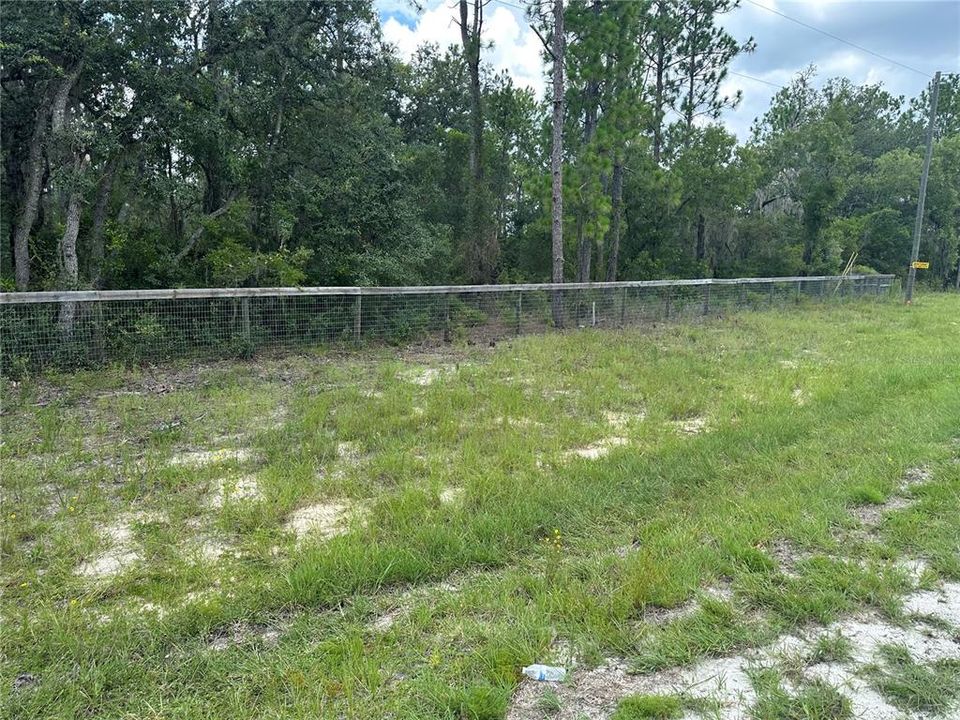 На продажу: $70,000 (2.29 acres)