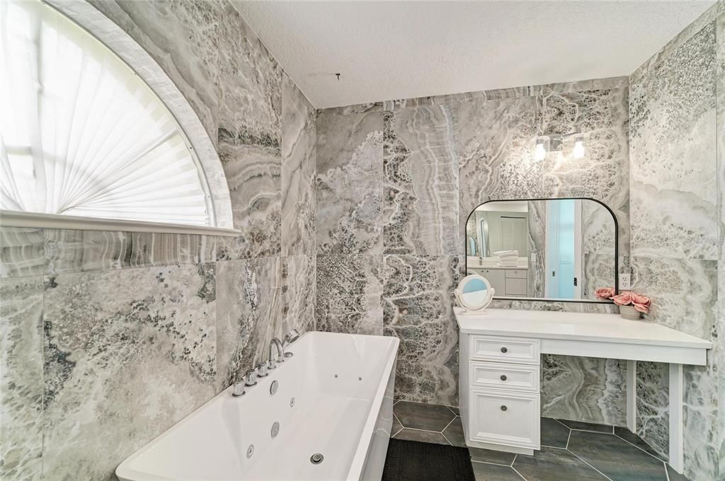 For Sale: $775,000 (3 beds, 3 baths, 2508 Square Feet)