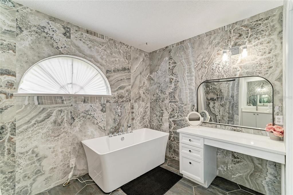 For Sale: $775,000 (3 beds, 3 baths, 2508 Square Feet)