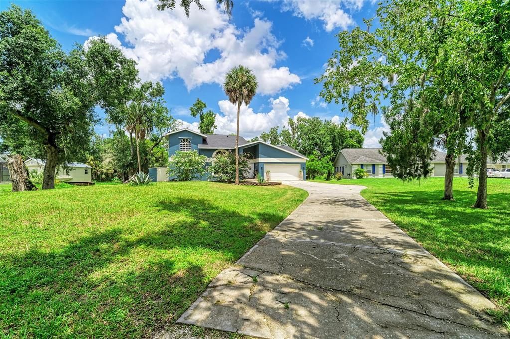 For Sale: $775,000 (3 beds, 3 baths, 2508 Square Feet)