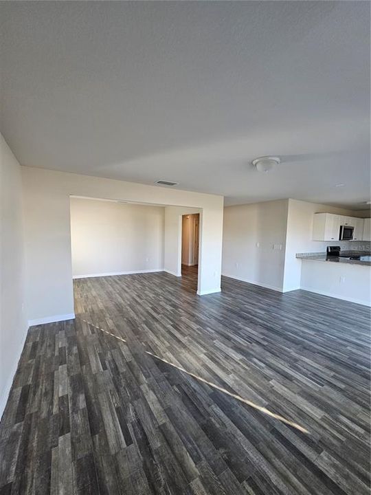 В аренду: $1,900 (4 спален, 2 ванн, 1657 Квадратных фут)