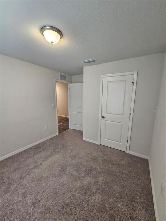 В аренду: $1,900 (4 спален, 2 ванн, 1657 Квадратных фут)