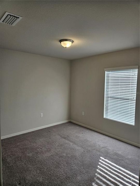 В аренду: $1,900 (4 спален, 2 ванн, 1657 Квадратных фут)