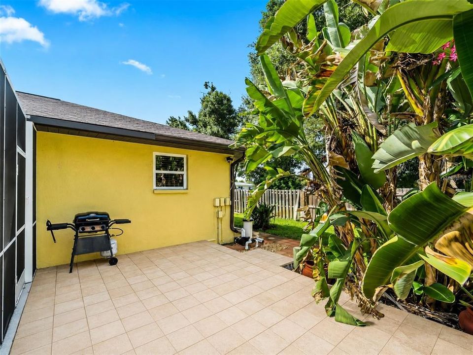 For Sale: $430,000 (3 beds, 2 baths, 1328 Square Feet)