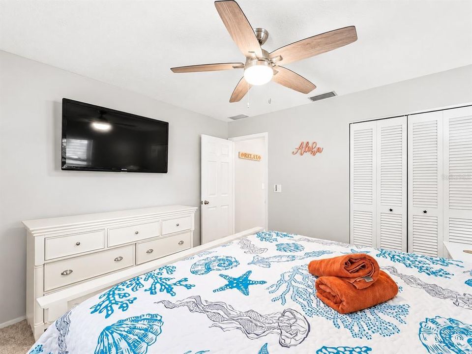 For Sale: $430,000 (3 beds, 2 baths, 1328 Square Feet)