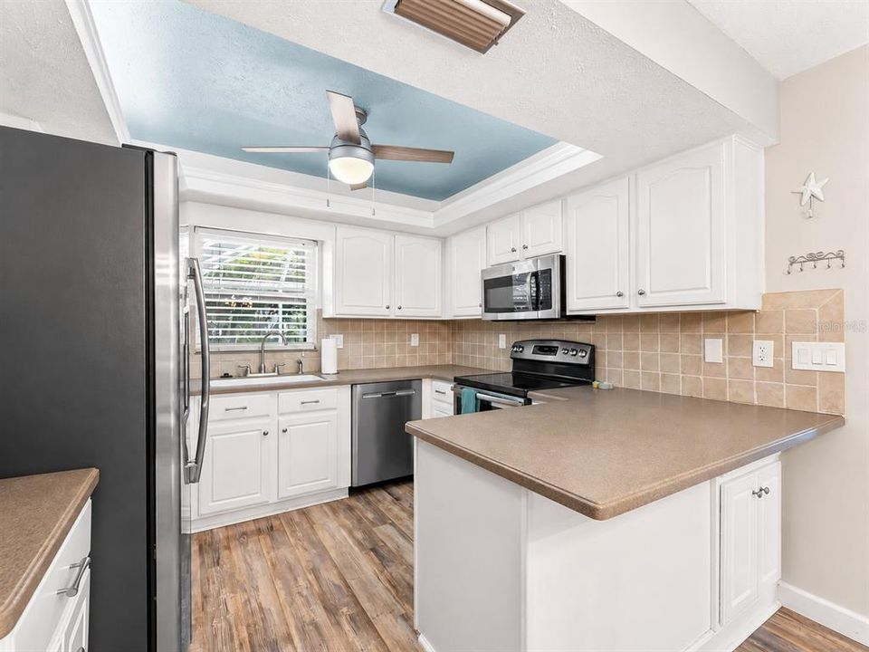 For Sale: $430,000 (3 beds, 2 baths, 1328 Square Feet)
