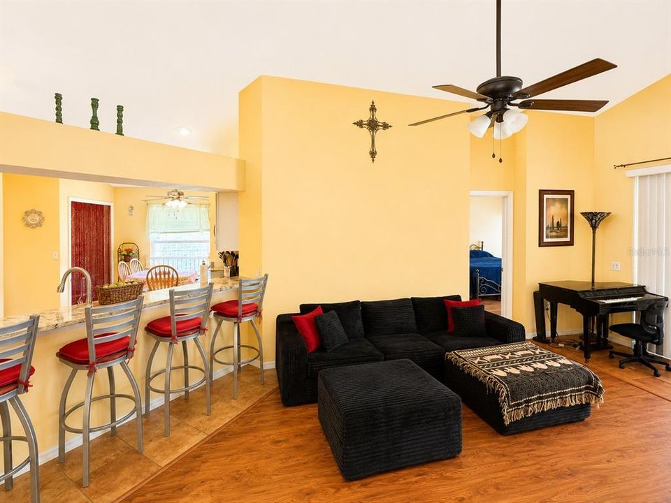 En Venta: $500,000 (4 camas, 3 baños, 1796 Pies cuadrados)