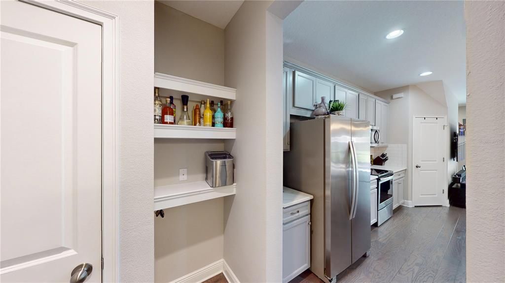 En Venta: $389,000 (3 camas, 2 baños, 1716 Pies cuadrados)