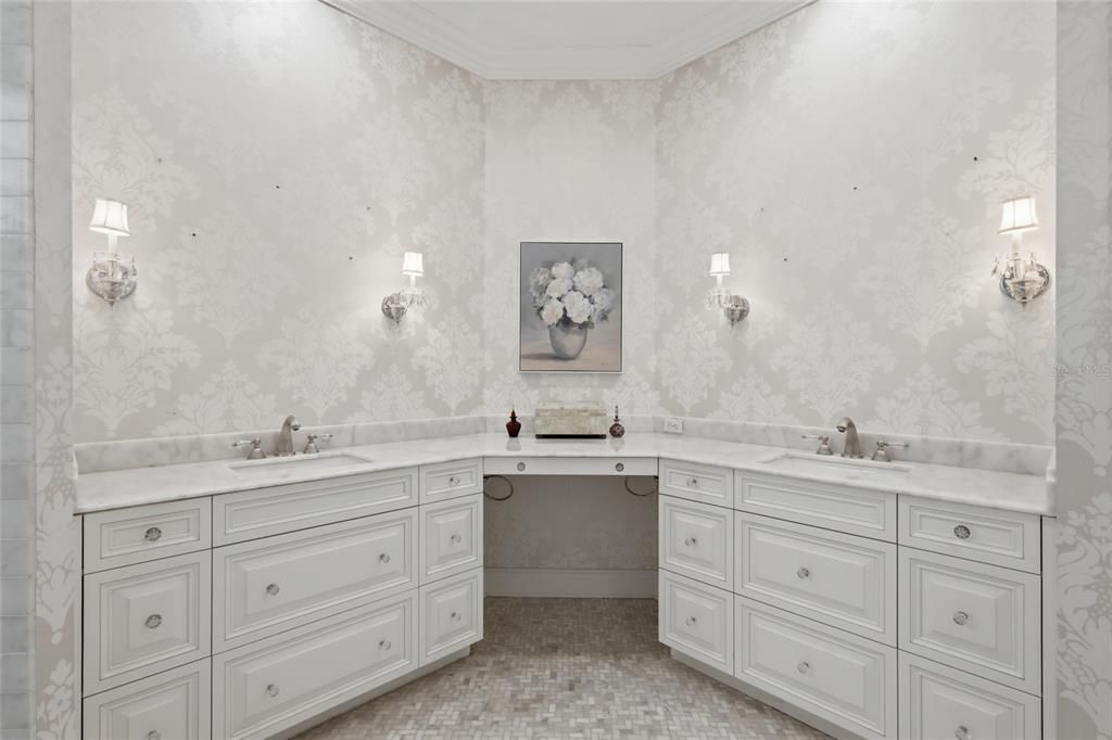 For Sale: $2,595,000 (3 beds, 2 baths, 4234 Square Feet)