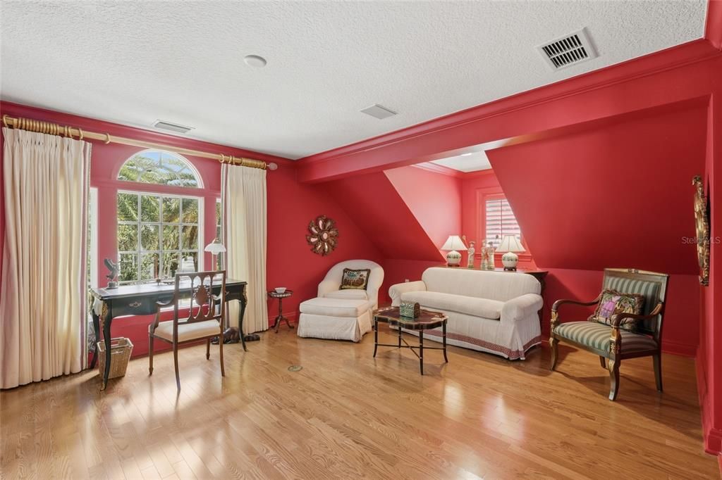 For Sale: $2,595,000 (3 beds, 2 baths, 4234 Square Feet)