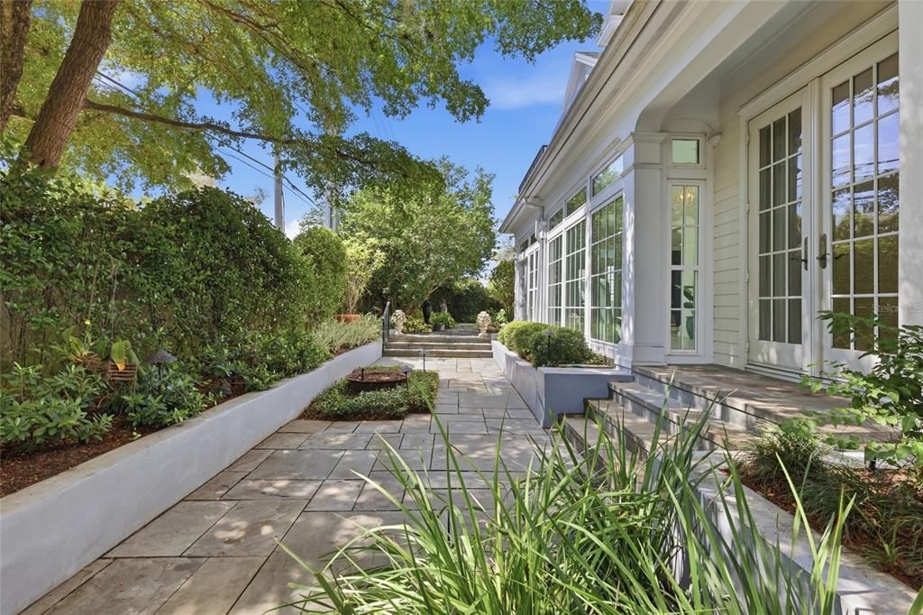 For Sale: $2,595,000 (3 beds, 2 baths, 4234 Square Feet)