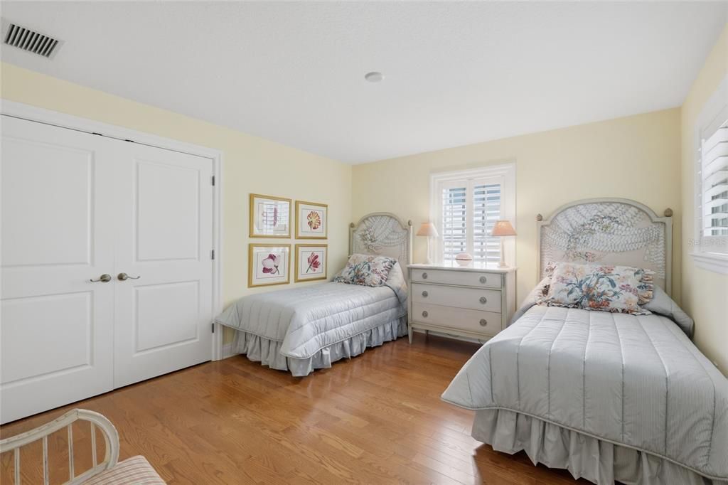 For Sale: $2,595,000 (3 beds, 2 baths, 4234 Square Feet)