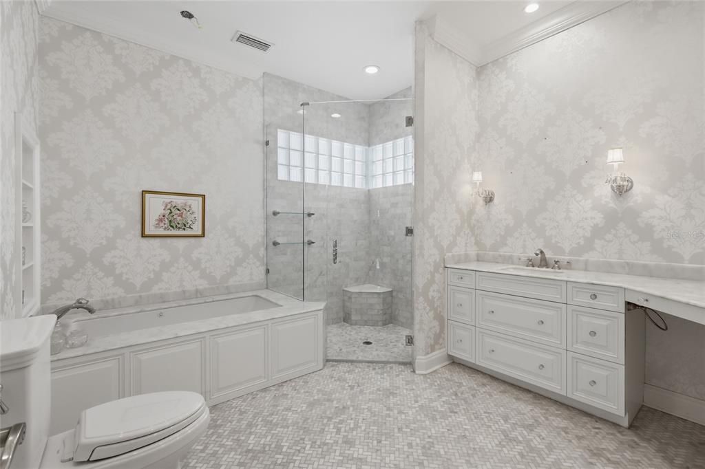 For Sale: $2,595,000 (3 beds, 2 baths, 4234 Square Feet)
