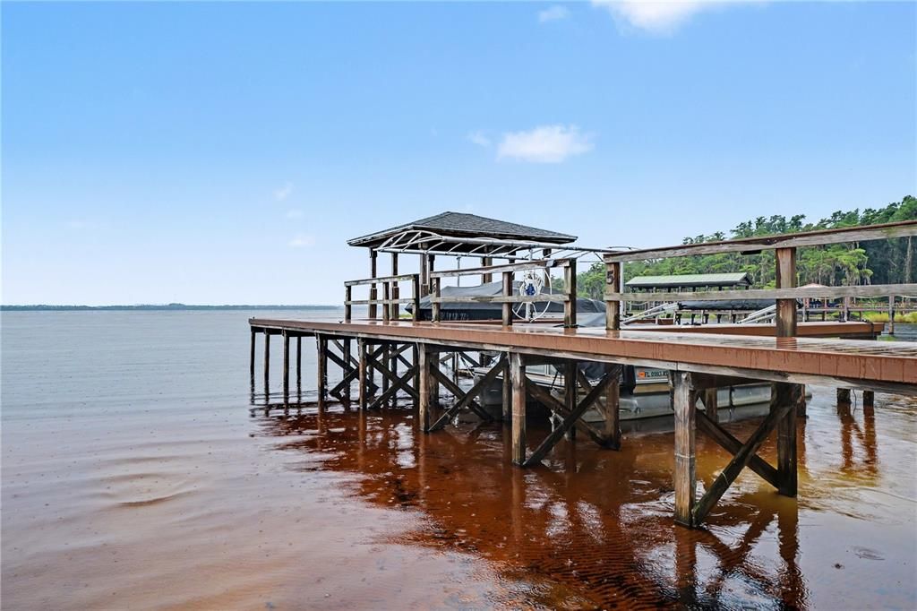 For Sale: $455,000 (3 beds, 2 baths, 1706 Square Feet)