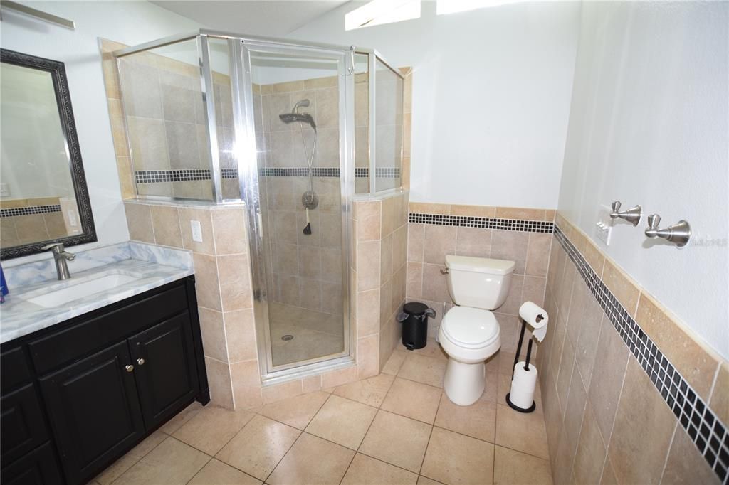 В аренду: $4,200 (3 спален, 2 ванн, 2061 Квадратных фут)