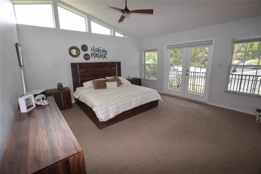 В аренду: $4,200 (3 спален, 2 ванн, 2061 Квадратных фут)