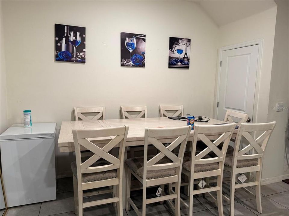For Sale: $398,000 (3 beds, 2 baths, 1707 Square Feet)