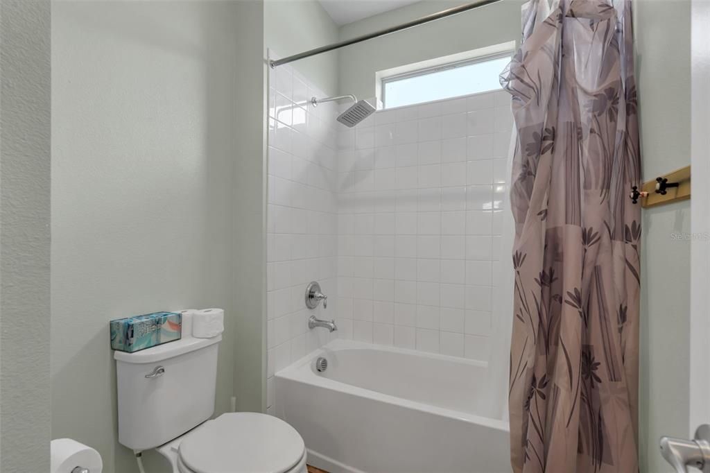 En Venta: $440,000 (6 camas, 3 baños, 3434 Pies cuadrados)