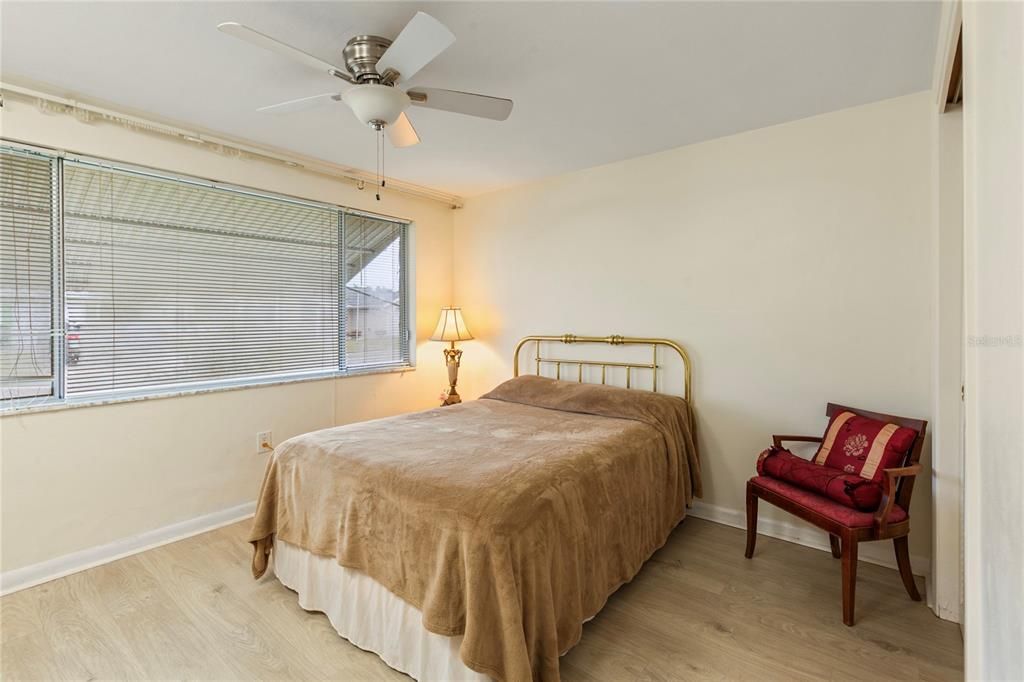 В аренду: $1,950 (2 спален, 2 ванн, 1334 Квадратных фут)