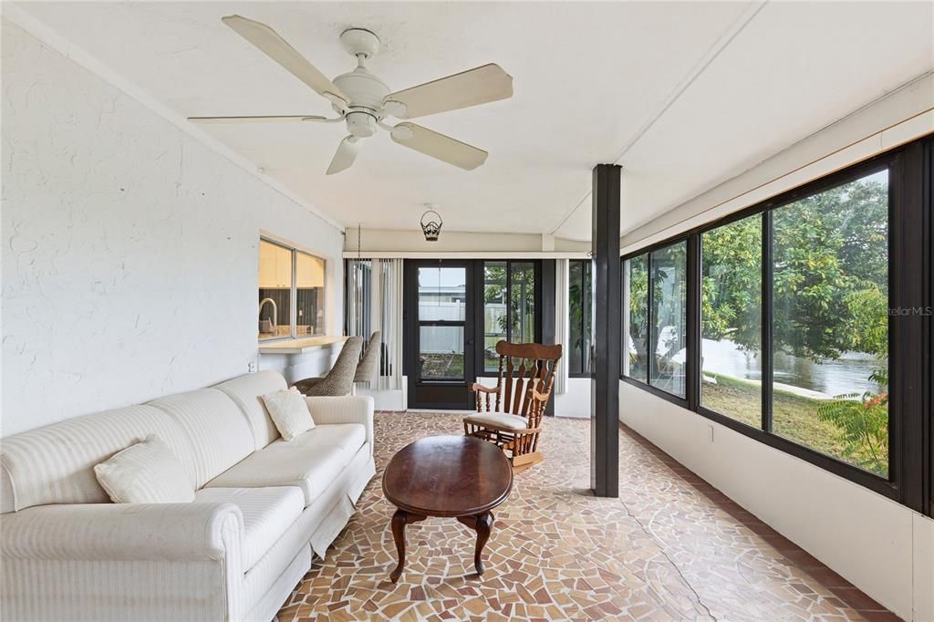 В аренду: $1,950 (2 спален, 2 ванн, 1334 Квадратных фут)