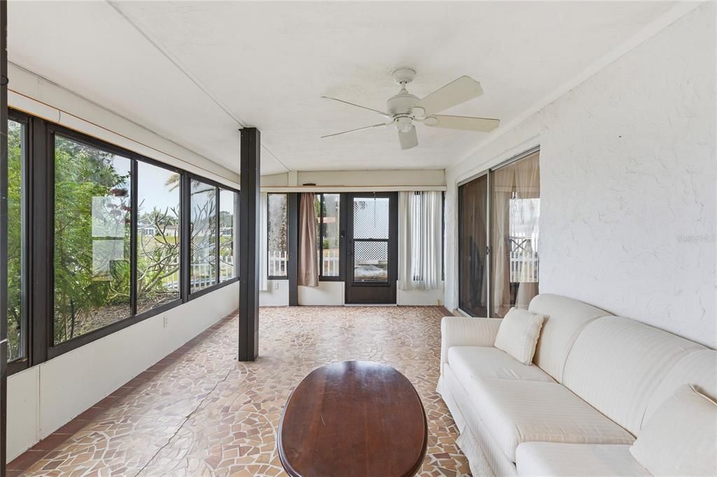 В аренду: $1,950 (2 спален, 2 ванн, 1334 Квадратных фут)