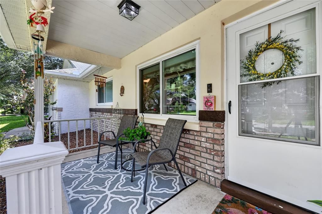 For Sale: $159,500 (2 beds, 2 baths, 1215 Square Feet)