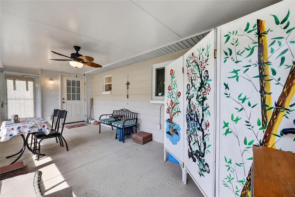 For Sale: $159,500 (2 beds, 2 baths, 1215 Square Feet)
