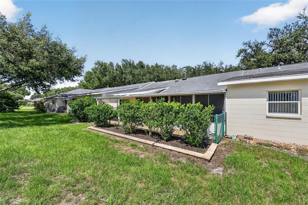 For Sale: $159,500 (2 beds, 2 baths, 1215 Square Feet)