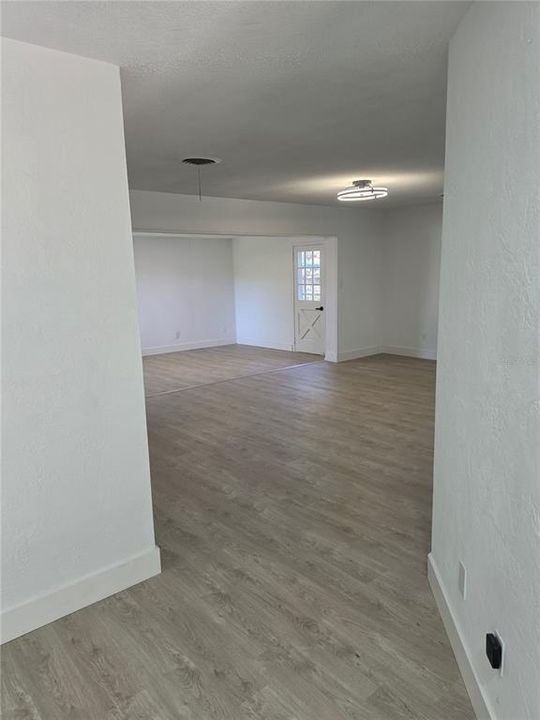 В аренду: $2,500 (3 спален, 2 ванн, 1572 Квадратных фут)