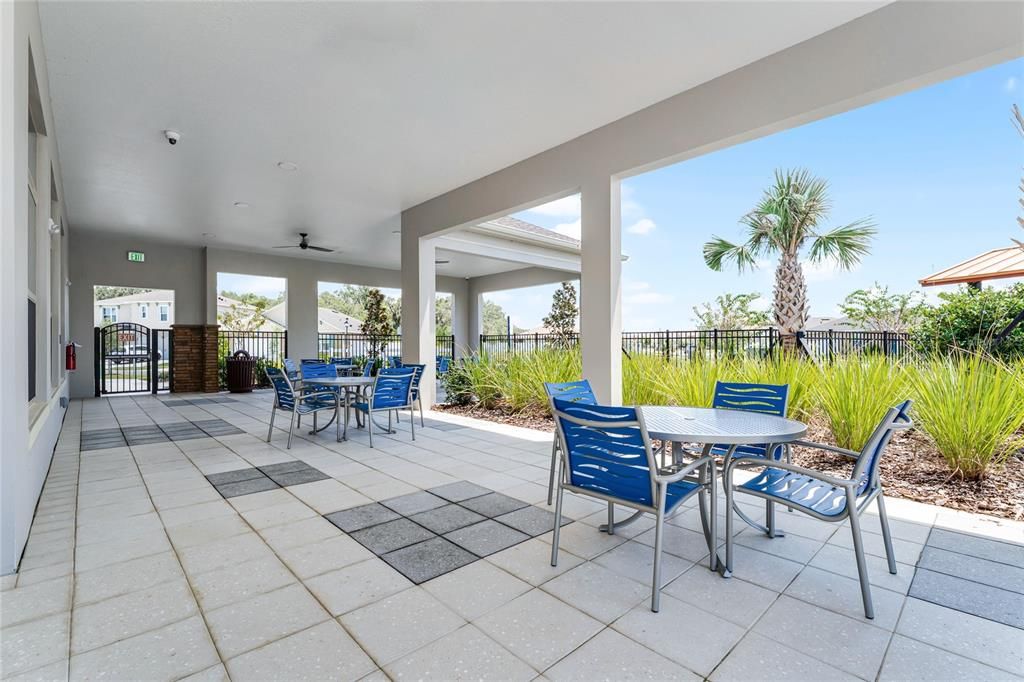 En Venta: $424,990 (4 camas, 2 baños, 1665 Pies cuadrados)