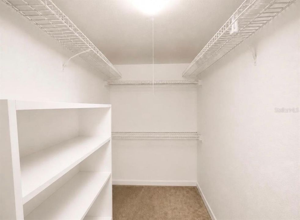 На продажу: $349,900 (3 спален, 2 ванн, 1628 Квадратных фут)
