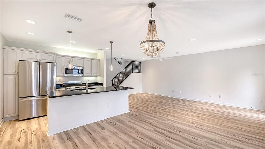 For Sale: $825,000 (3 beds, 3 baths, 1667 Square Feet)