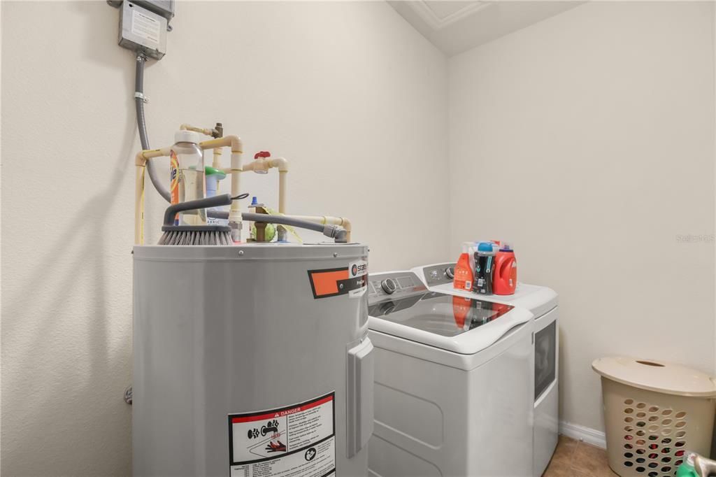 En Venta: $257,000 (3 camas, 2 baños, 1484 Pies cuadrados)