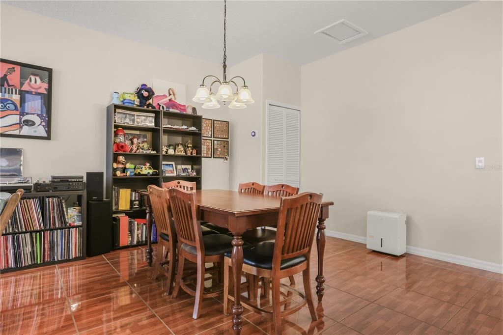 En Venta: $257,000 (3 camas, 2 baños, 1484 Pies cuadrados)