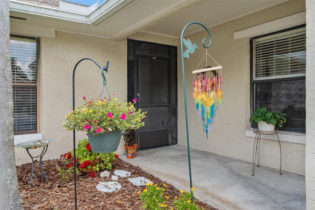 Active With Contract: $384,900 (3 beds, 2 baths, 1529 Square Feet)