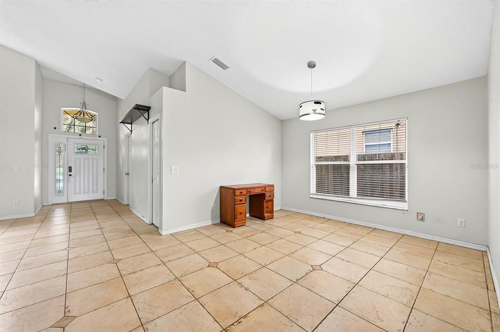 En Venta: $495,000 (4 camas, 3 baños, 2509 Pies cuadrados)