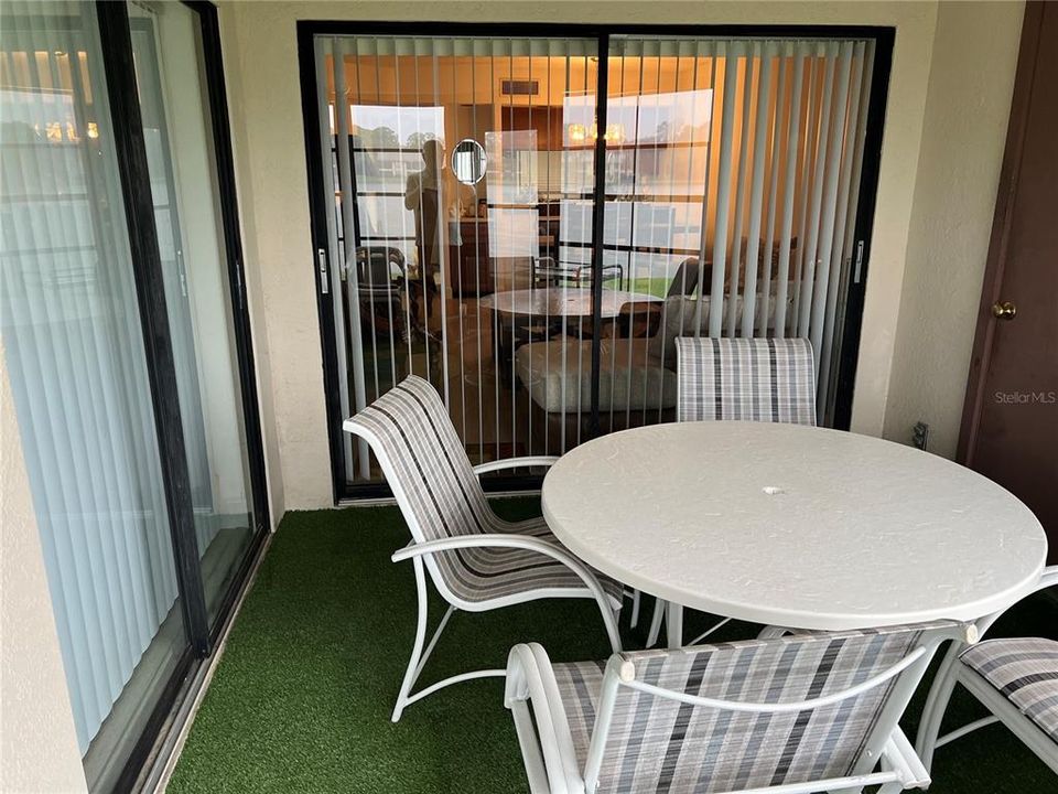 В аренду: $1,850 (2 спален, 2 ванн, 888 Квадратных фут)