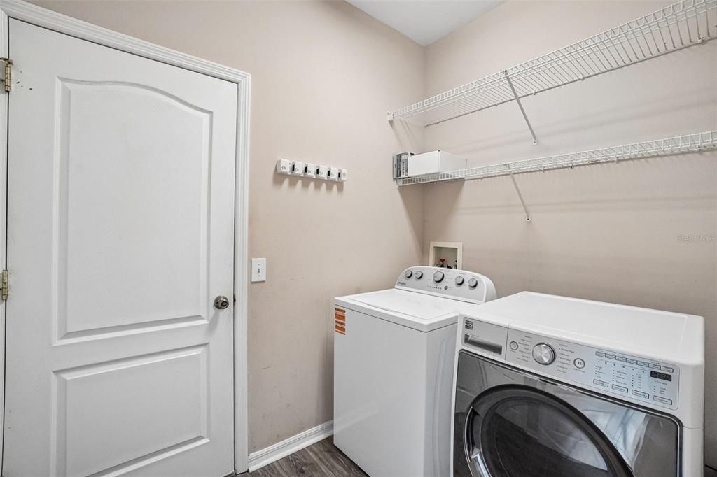 En Renta: $2,799 (4 camas, 2 baños, 2229 Pies cuadrados)