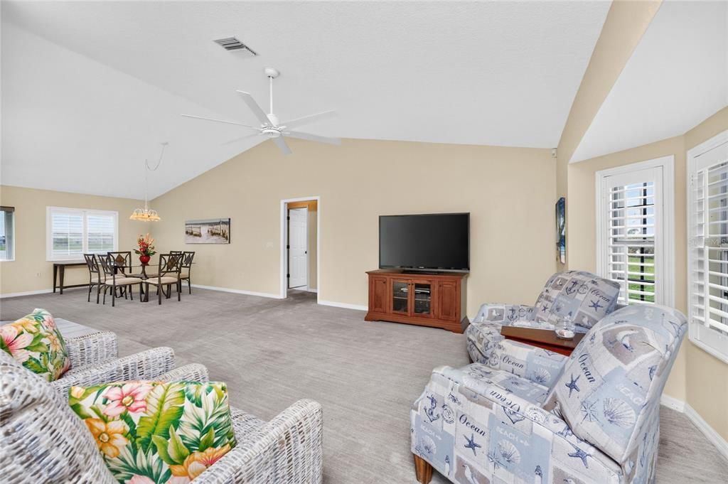 For Sale: $350,000 (3 beds, 2 baths, 1793 Square Feet)