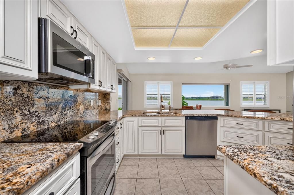 For Sale: $350,000 (3 beds, 2 baths, 1793 Square Feet)