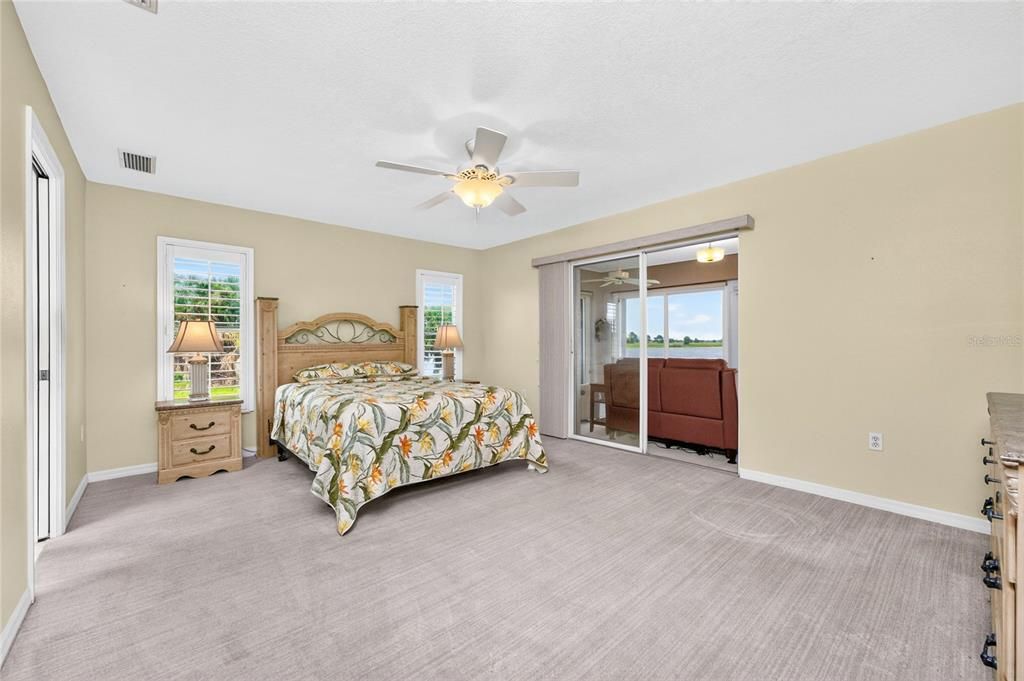 For Sale: $350,000 (3 beds, 2 baths, 1793 Square Feet)