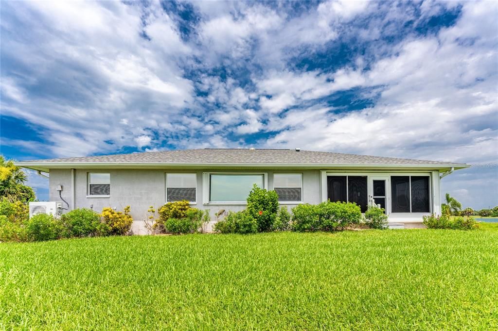 For Sale: $350,000 (3 beds, 2 baths, 1793 Square Feet)