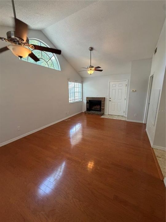En Renta: $1,499 (2 camas, 2 baños, 792 Pies cuadrados)