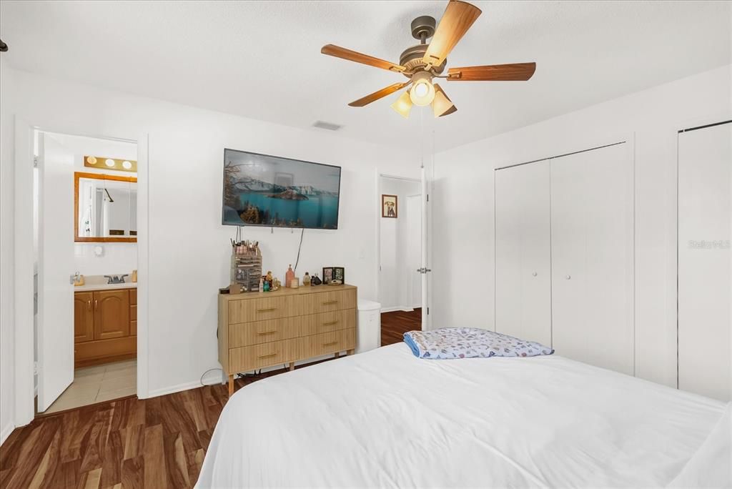 En Venta: $370,000 (3 camas, 2 baños, 1794 Pies cuadrados)