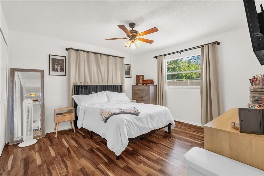 En Venta: $370,000 (3 camas, 2 baños, 1794 Pies cuadrados)