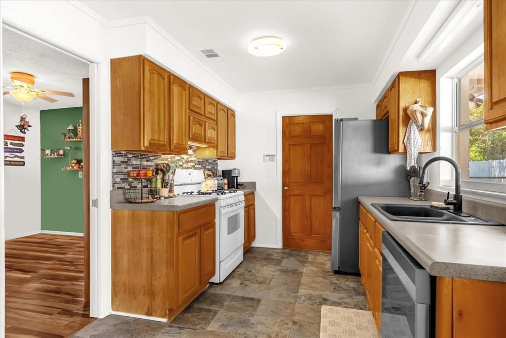 En Venta: $370,000 (3 camas, 2 baños, 1794 Pies cuadrados)