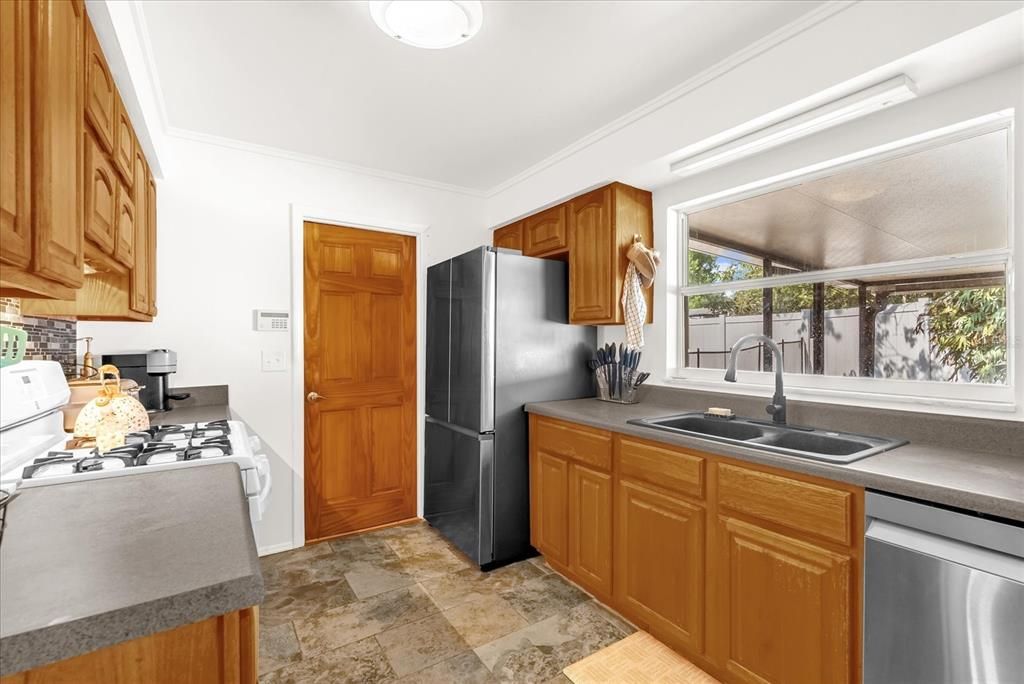En Venta: $370,000 (3 camas, 2 baños, 1794 Pies cuadrados)