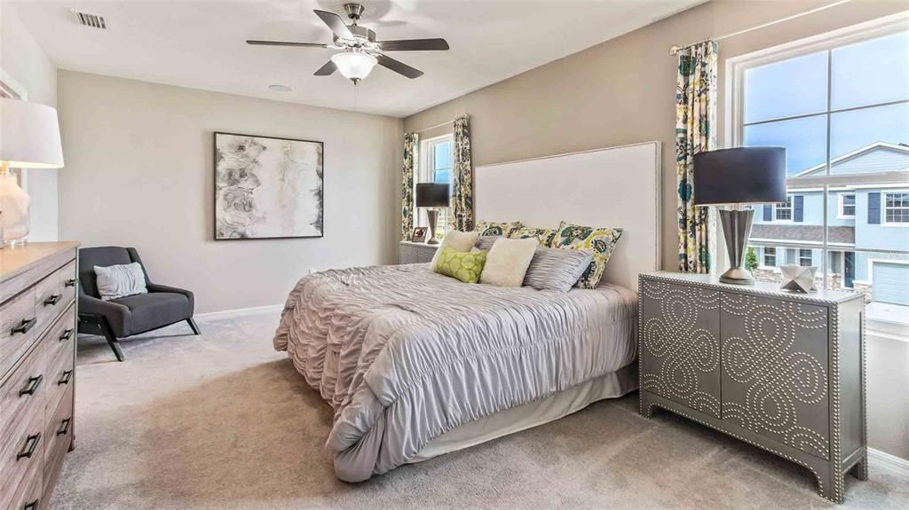 En Venta: $469,990 (5 camas, 3 baños, 2453 Pies cuadrados)