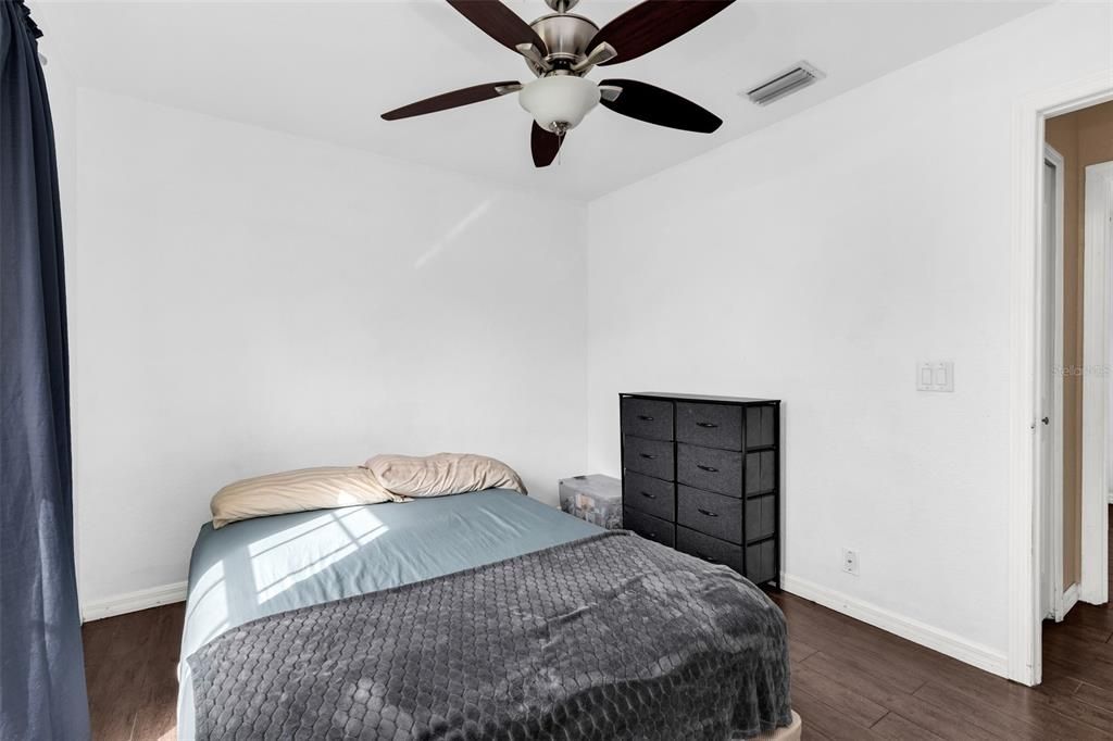 For Sale: $252,000 (3 beds, 2 baths, 1241 Square Feet)