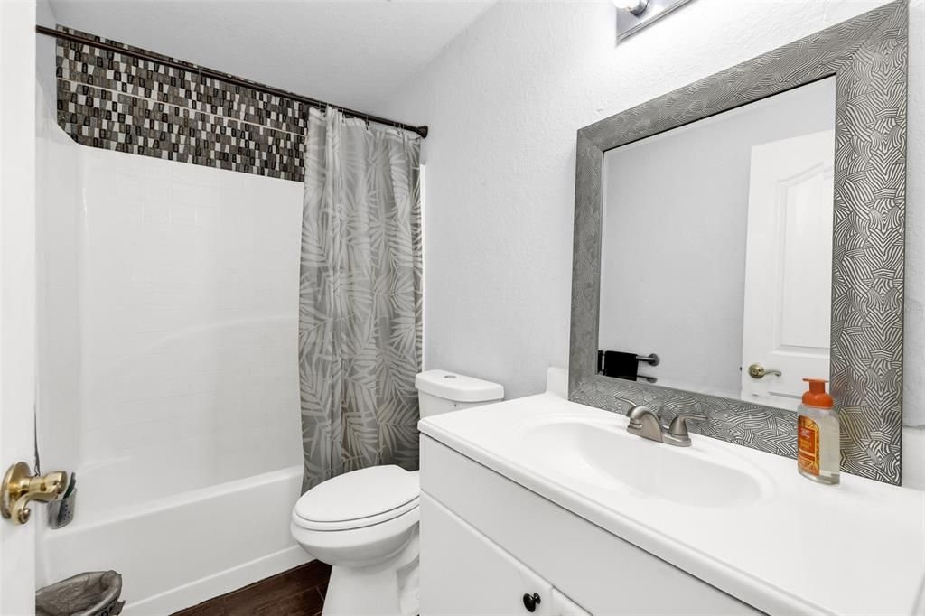 For Sale: $252,000 (3 beds, 2 baths, 1241 Square Feet)